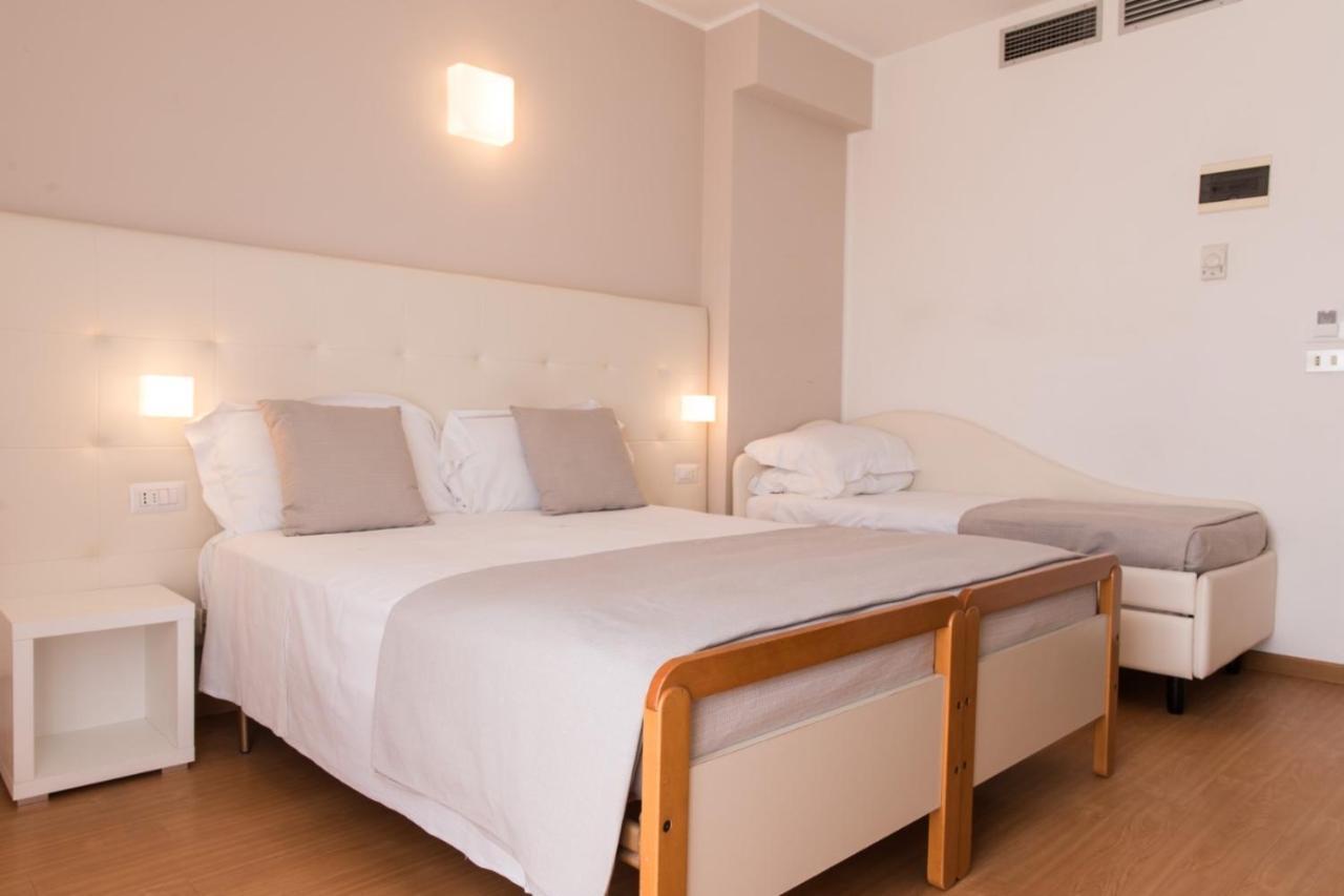 Hotel Ardea Riccione Eksteriør billede