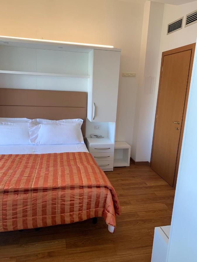 Hotel Ardea Riccione Eksteriør billede