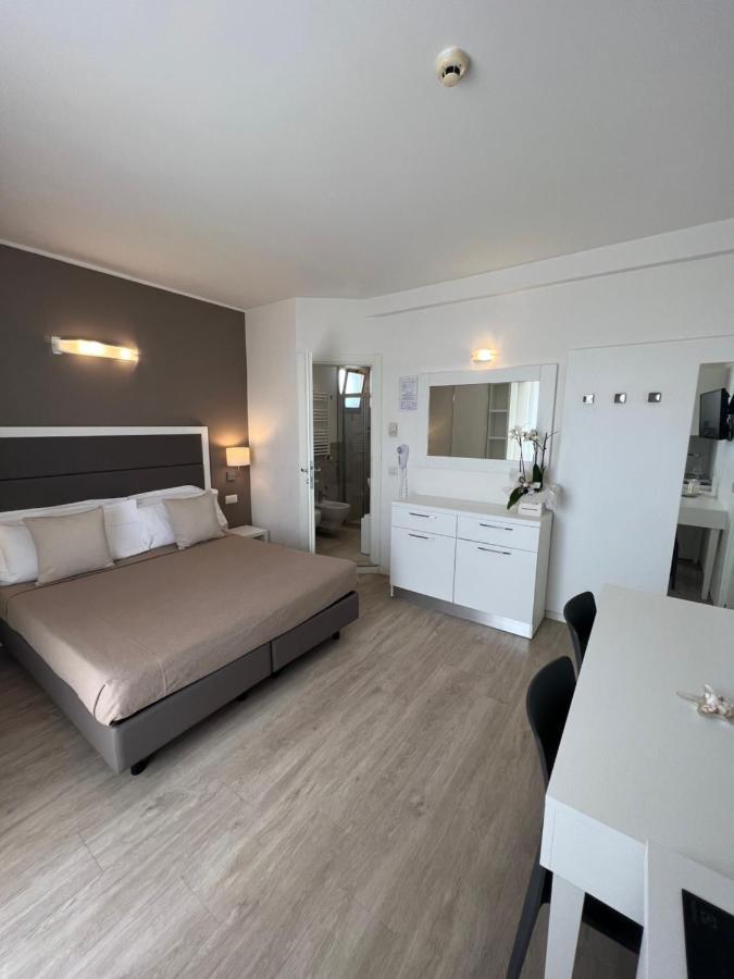 Hotel Ardea Riccione Eksteriør billede